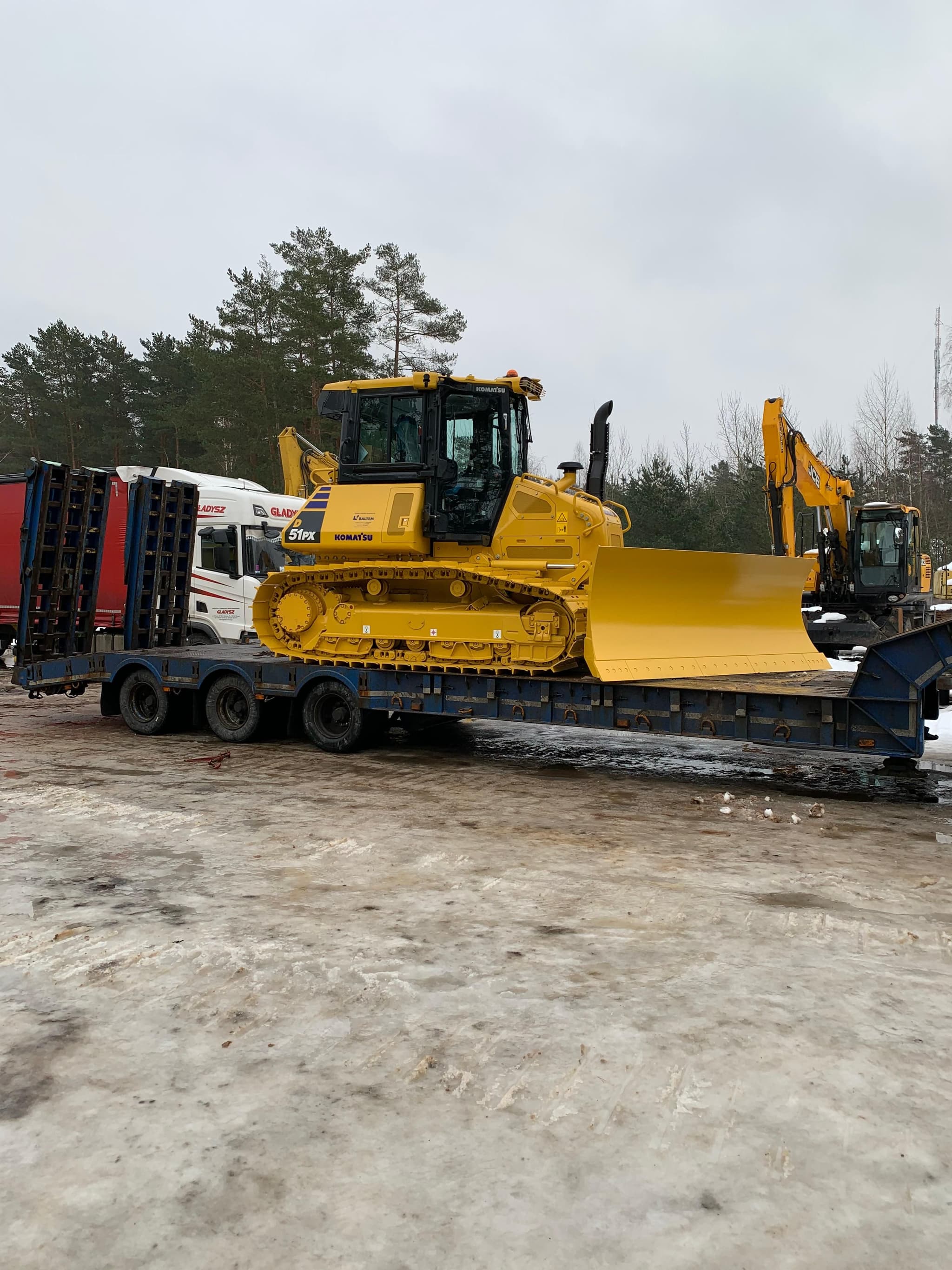 WhatsApp Image 2025-05-12 at 21.51.49.jpeg